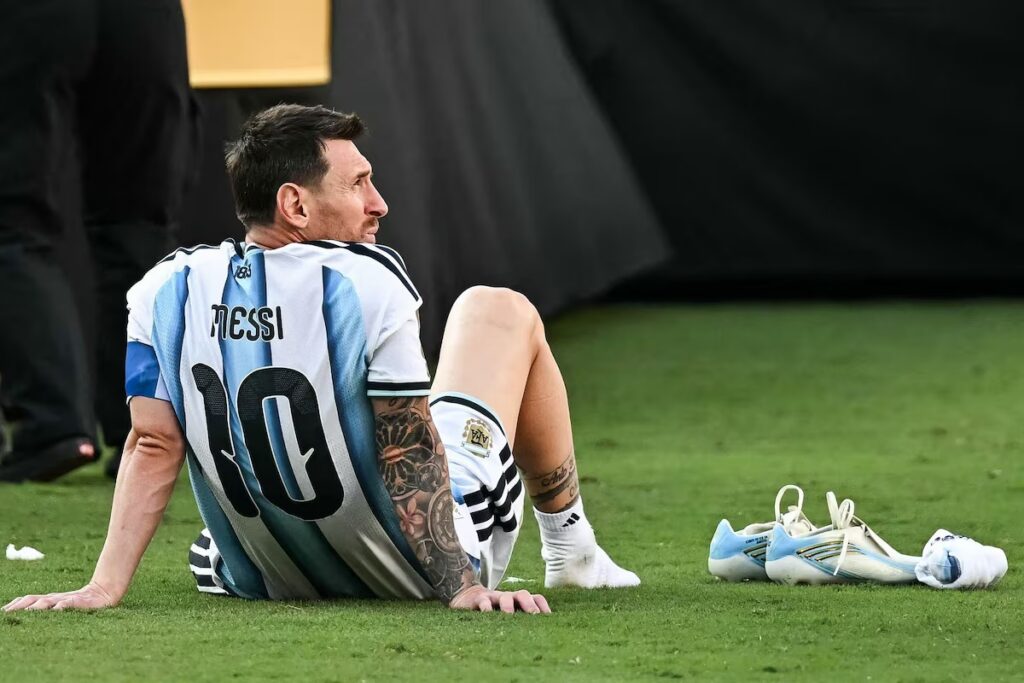 Site da Bola de Ouro dá 'pista' de que Messi pode vencê-la mesmo sem título da Copa