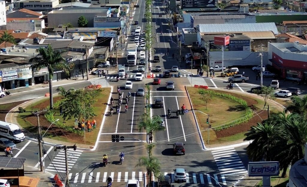 Liberação de novas vias na Praça Ciro Lisita integra pacote de mobilidade em Goiânia