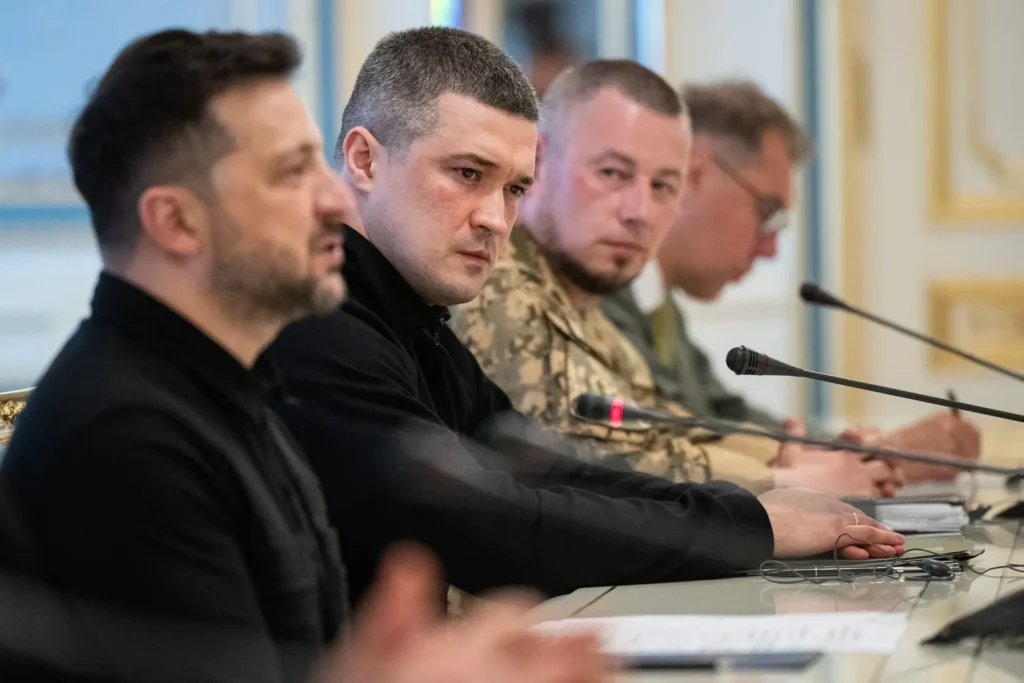 Zelensky demite ministro de Defesa da Ucrânia após seis meses no cargo