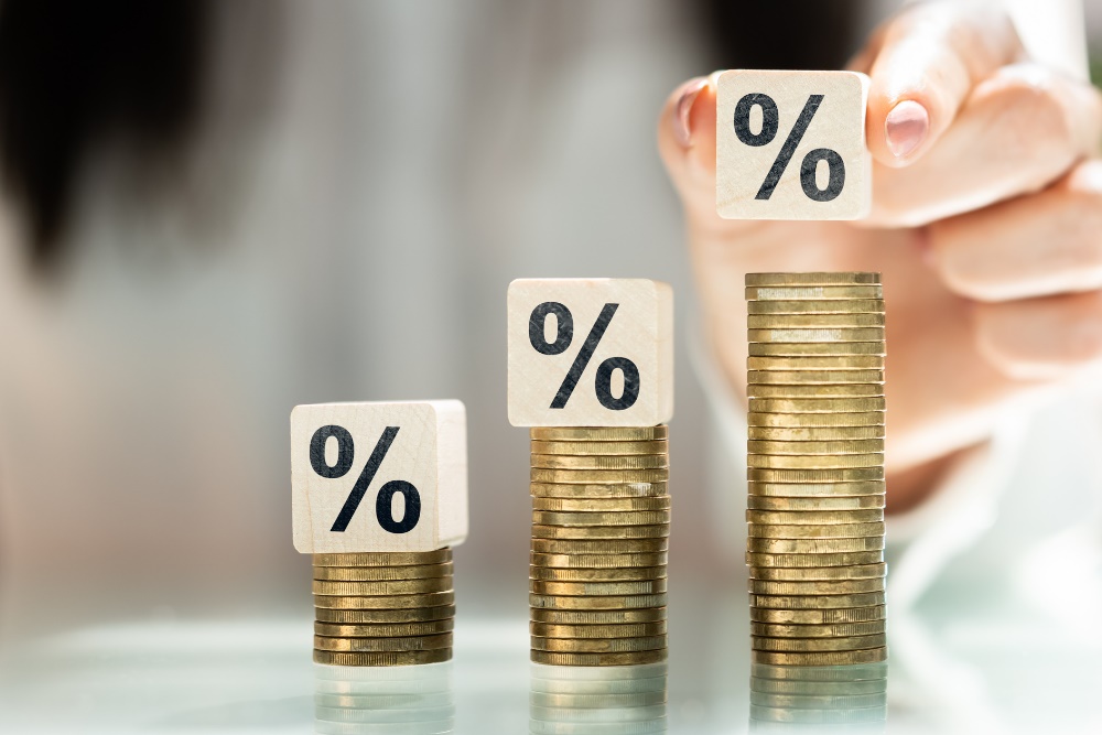 Taxas de juros têm alívio com negociações entre EUA e Irã no radar