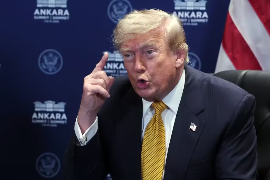 Trump diz que atacará o Irã “com muita força” a partir desta segunda-feira (13/7)
