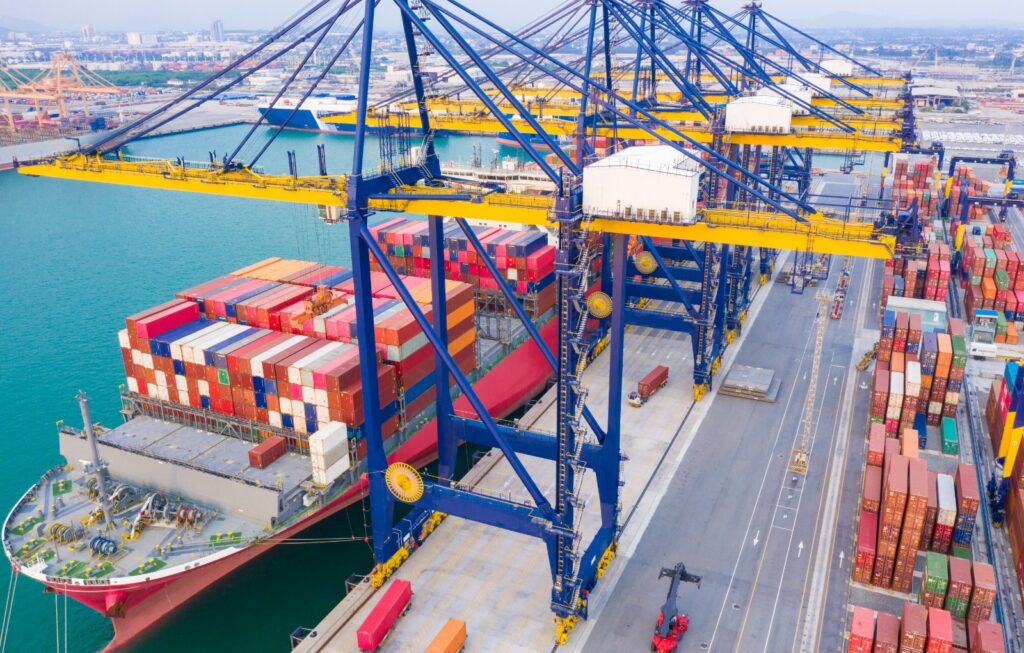 Goiás registra superávit comercial de US$ 4,21 bilhões no primeiro semestre de 2026