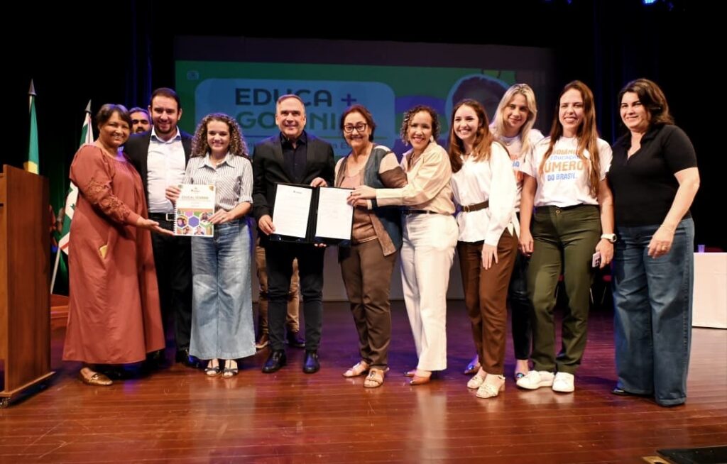 Mabel lança plano com 93 metas para a educação até 2028