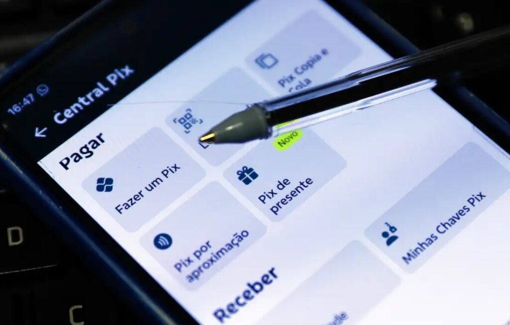 Banco Central estuda interligar Pix com sistemas de outros países