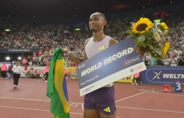 Alison dos Santos bate recorde mundial dos 400m com barreiras em Zurique