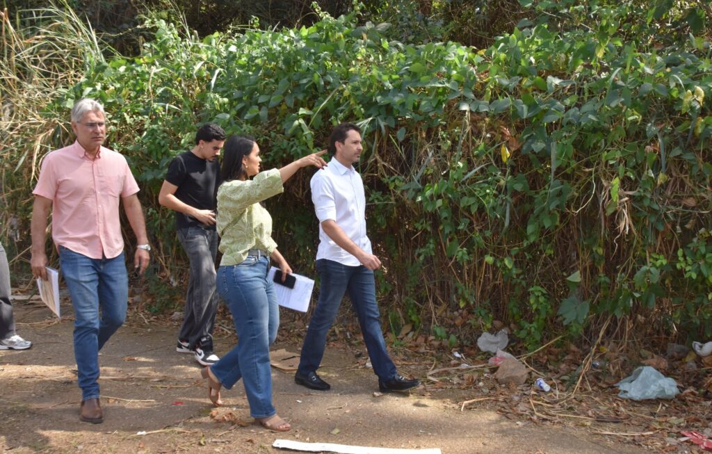 Leandro Vilela visita parque Colina Azul e anuncia início da revitalização em Aparecida