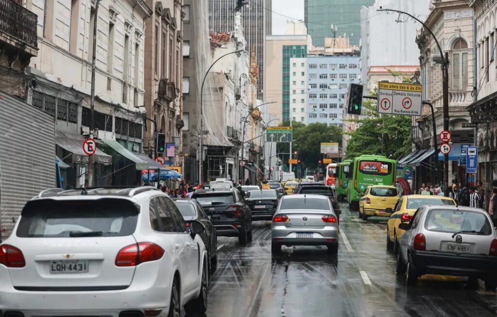 Adesivo eleitoral pode levar à perda da cobertura de seguro