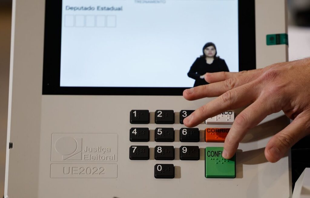 Campanha eleitoral nas ruas e propaganda virtual começam neste domingo (16)