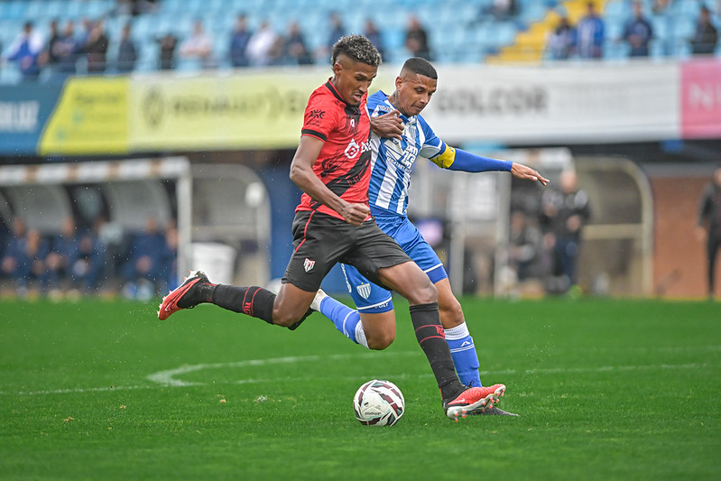 Atlético-GO vence o Avaí fora de casa por 1 a 0 com gol no apagar das luzes