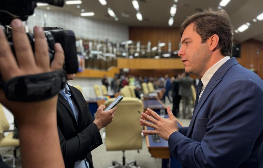 Lucas Kitão aponta sub-representatividade de Goiânia em destinação de emendas