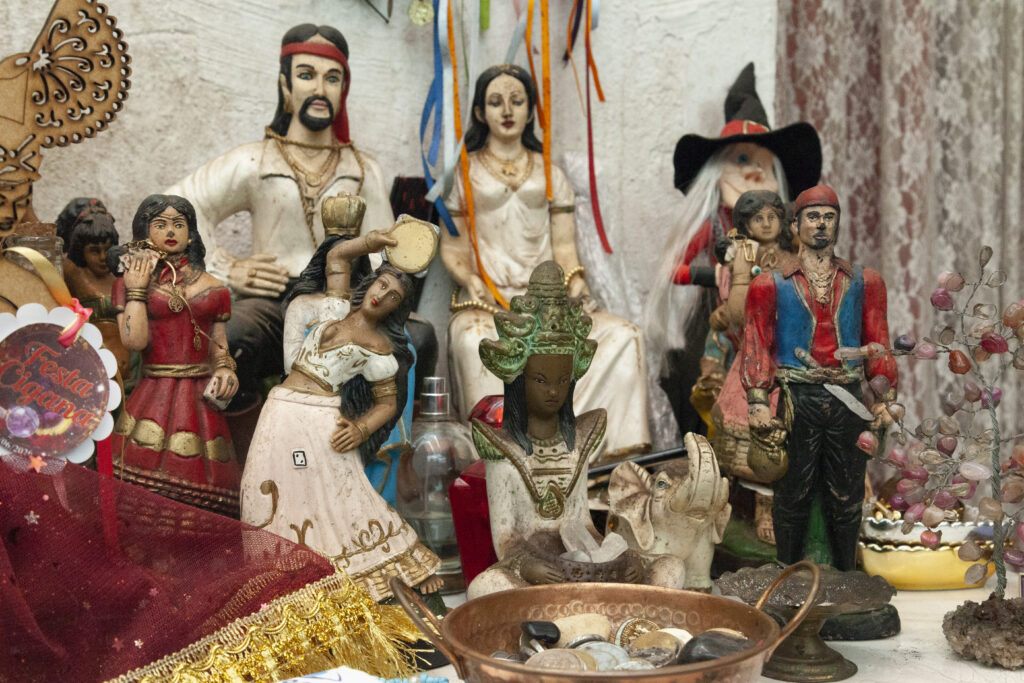 O Museu Antropológico da UFG exibe obras inéditas de arte sacra afro-brasileira