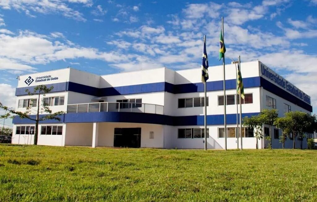 UEG abre 4,3 mil vagas para o Vestibular 2027/1