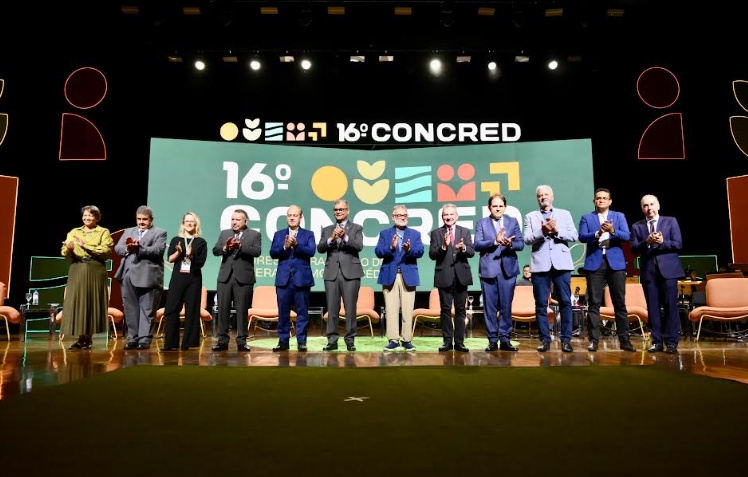 Evento de abertura do 16º Concred reúne 2,6 mil congressistas em Goiânia
