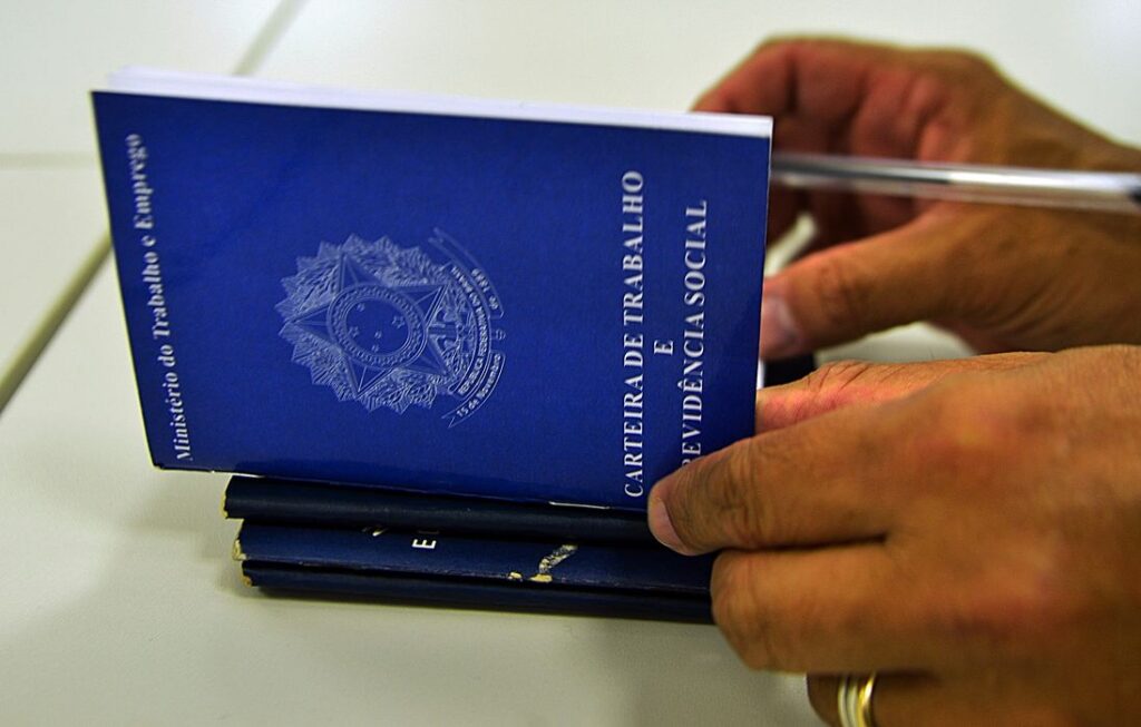 Brasil cria 58,5 mil postos de trabalho em julho, aponta Caged