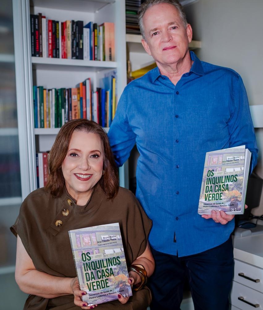 Palácio Conde dos Arcos recebe lançamento do livro “Os Inquilinos da Casa Verde”