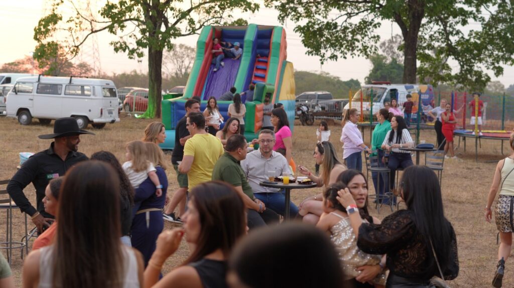 Após diagnóstico do filho, pai cria evento para crianças e jovens com autismo em Goiânia