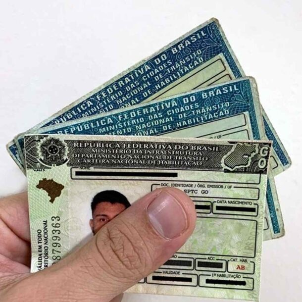 Serviços públicos como renovação da CNH e 2ª via da Carteira de Identidade poderão ser solicitados via WhatsApp