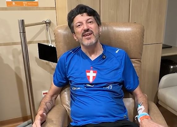 Lito Sousa revela melhora nos movimentos da mão: ‘eu não desisto’