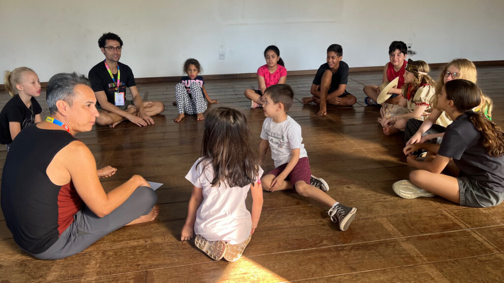 Mostra Brincadeirança é atração do Centro Cultural da UFG em Goiânia
