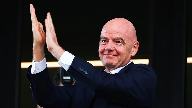 UEFA comemora recuo da Fifa e afirma que Infantino 'perdeu a confiança' da entidade