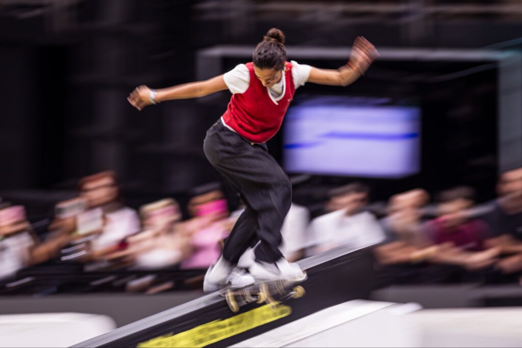 Rayssa Leal derrota rival japonesa no fim e é campeã do SLS Rio Takeover