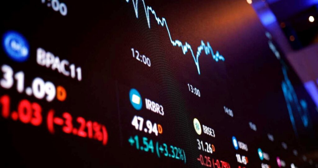 Ibovespa fecha em leve queda e marca 10ª sessão seguida de perdas