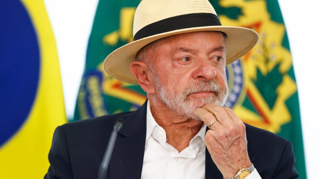 Governo repudia revogação de visto de embaixadora e diz que EUA querem interferir na eleição