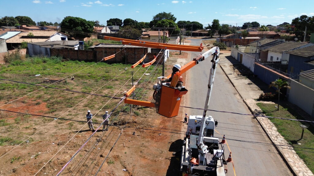 Equatorial Goiás realiza mutirão de manutenção preventiva em municípios do interior goiano