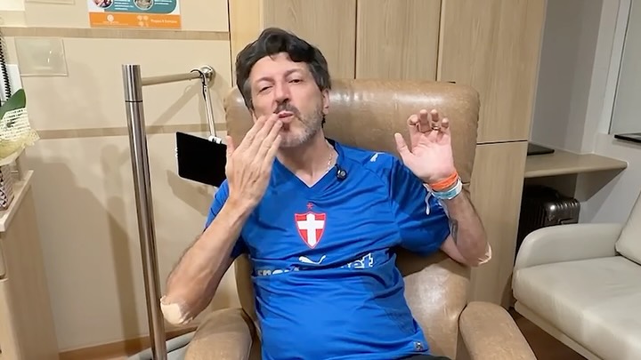 Lito Sousa comemora 4 milhões de inscritos no YouTube durante internação