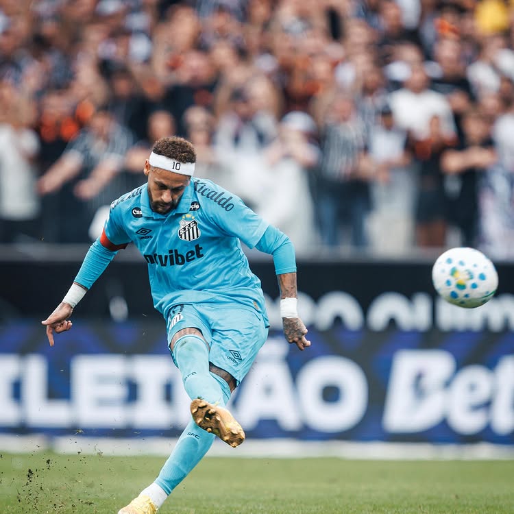 Neymar é decisivo no clássico entre Corinthians e Santos na Neo Química Arena