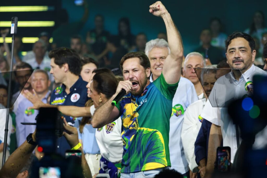 Bruno Peixoto oficializa candidatura a deputado federal em convenção do União Brasil