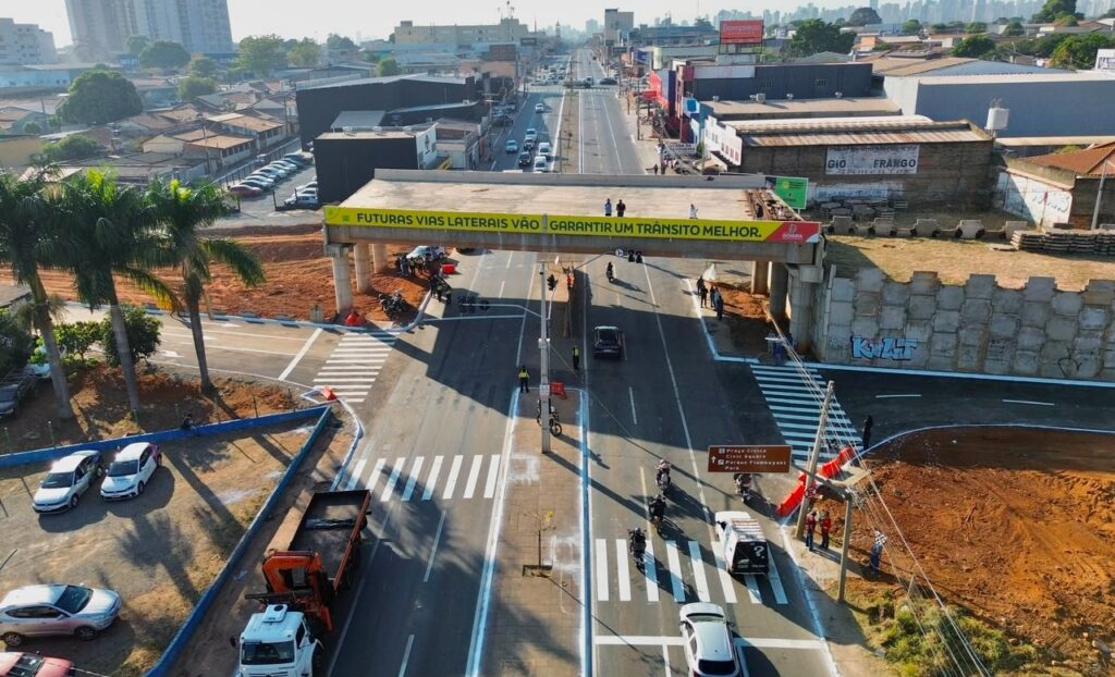 Mabel libera primeira pista lateral do viaduto da Leste-Oeste em Goiânia