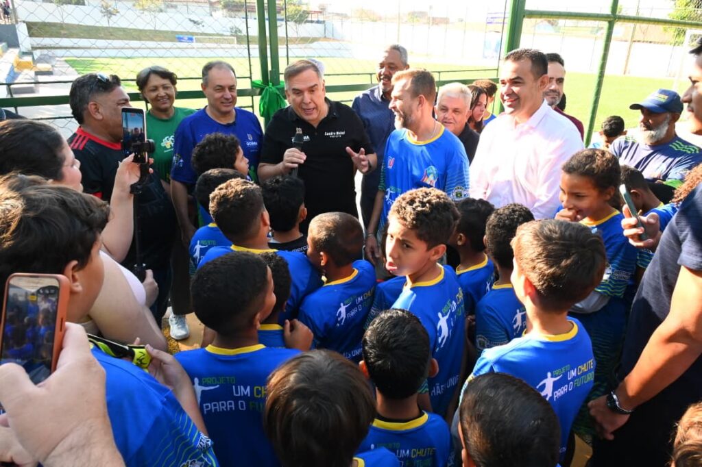 Campo do Buracão é transformado em novo espaço esportivo no Jardim Dom Fernando II