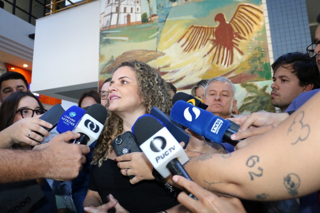 Prefeitura de Goiânia anuncia medidas para manter serviços essenciais nas escolas durante greve