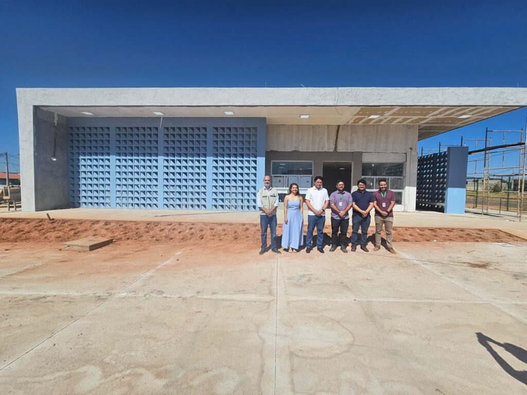 Representante do Ministério da Saúde vistoria obras de novas unidades de saúde em Aparecida de Goiânia