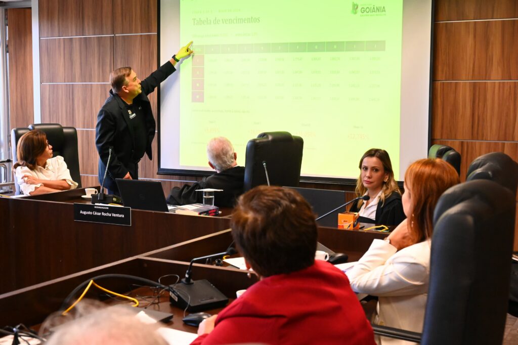 Prefeitura de Goiânia encerra negociação relativa à greve dos administrativos da Educação