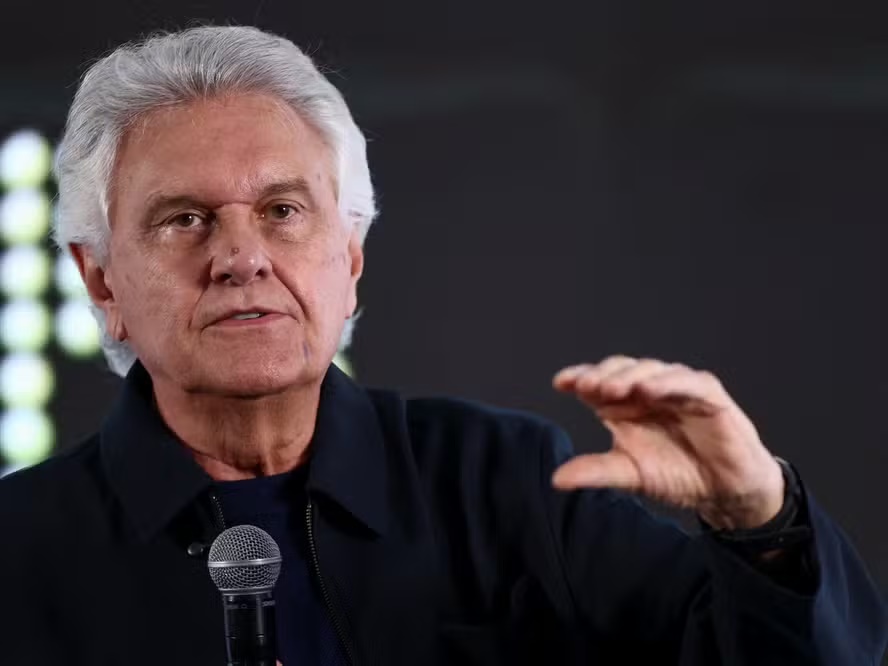 Caiado diz que Brasil vive momento dramático, com endividamento alto, juros e crime