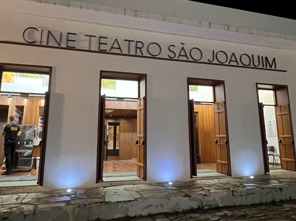 Cine Teatro São Joaquim recebe programação cultural diversificada na cidade de Goiás
