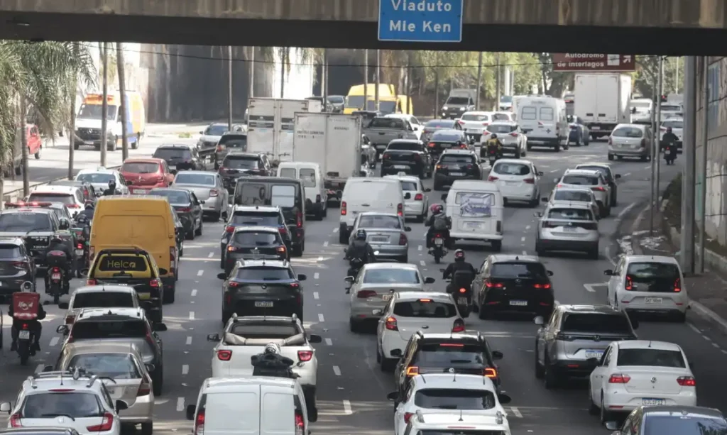 2º dia de greve na CPTM tem piora no congestionamento; SP registra mais de 700 km de lentidão