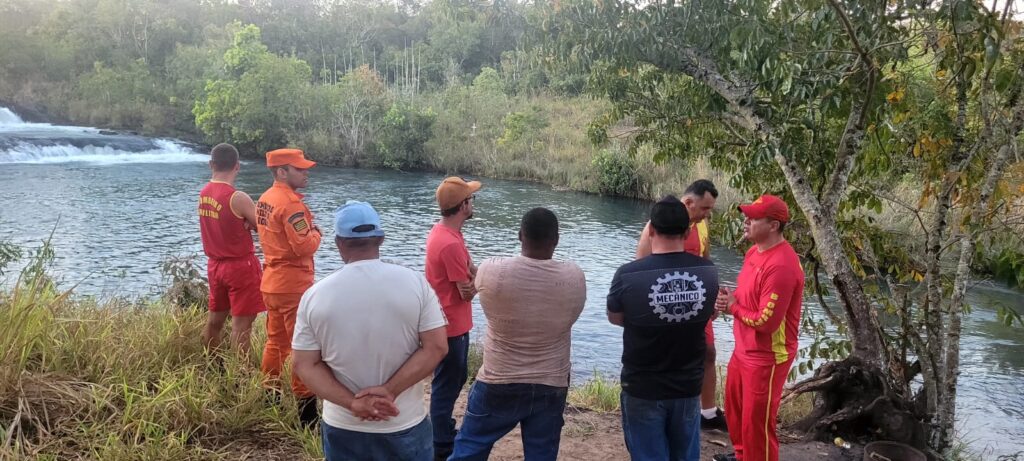 Bombeiros localizam corpo de homem desaparecido no Rio Pratinha, em Chapadão do Céu