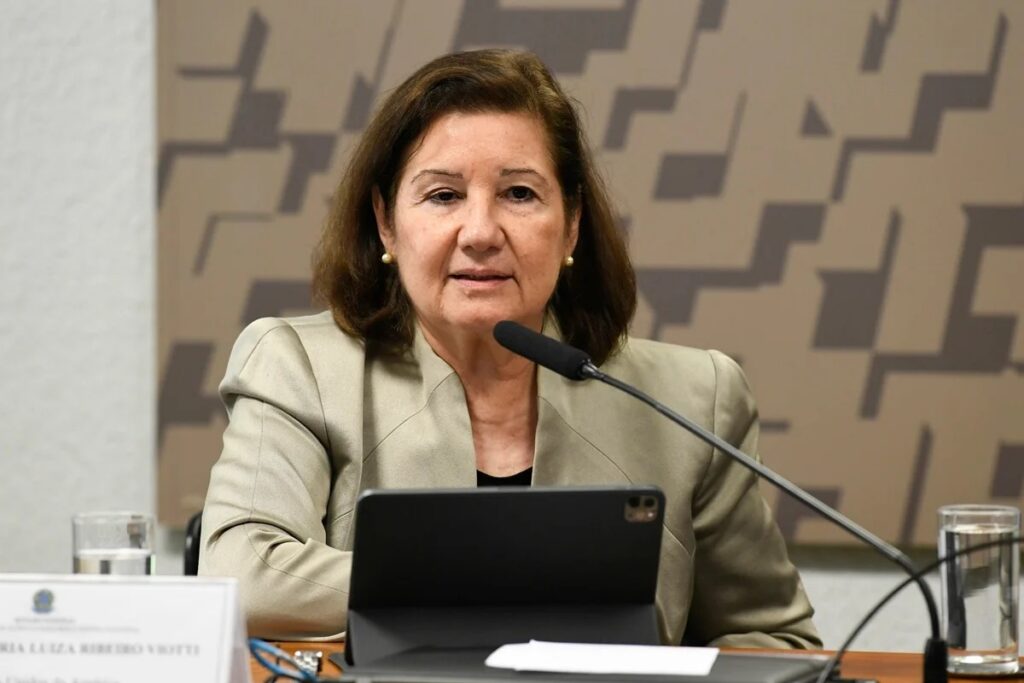 Governo Trump revoga visto da embaixadora do Brasil nos EUA