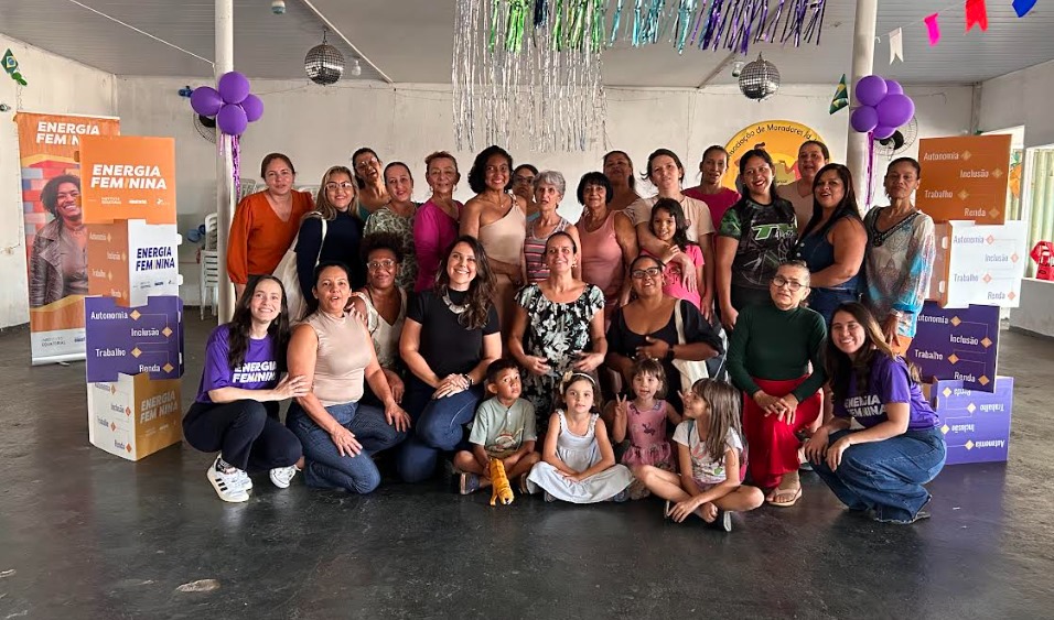 Programa capacita mulheres empreendedoras e encerra ciclo com feira em Goiânia