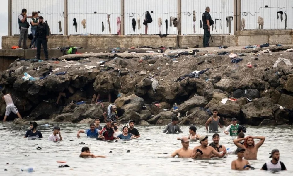 Espanha reforça fronteira com Marrocos e número de imigrantes mortos chega a 67