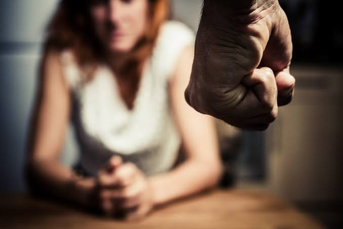 Homem é condenado a 30 anos de prisão por feminicídio em Cristalina