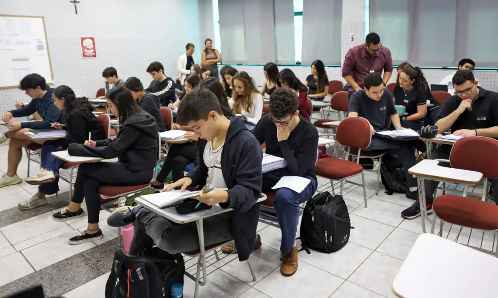 Desenrola Fies: prazo de renegociação de dívidas termina nesta segunda-feira (31/8)