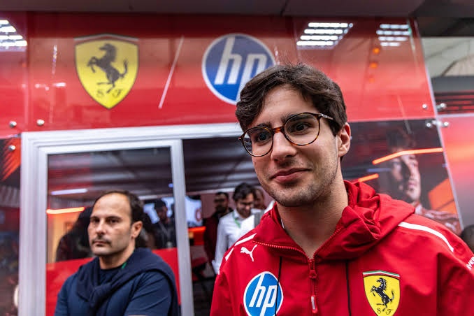 Rafael Câmara volta a treinar com a Ferrari visando adaptação para transição à Fórmula 1