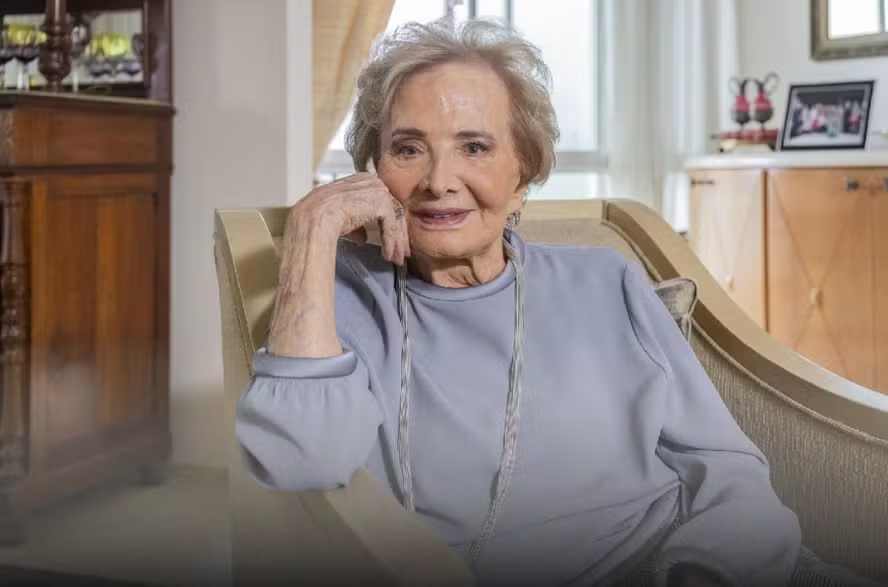 Glória Menezes morre aos 91 anos no Rio de Janeiro