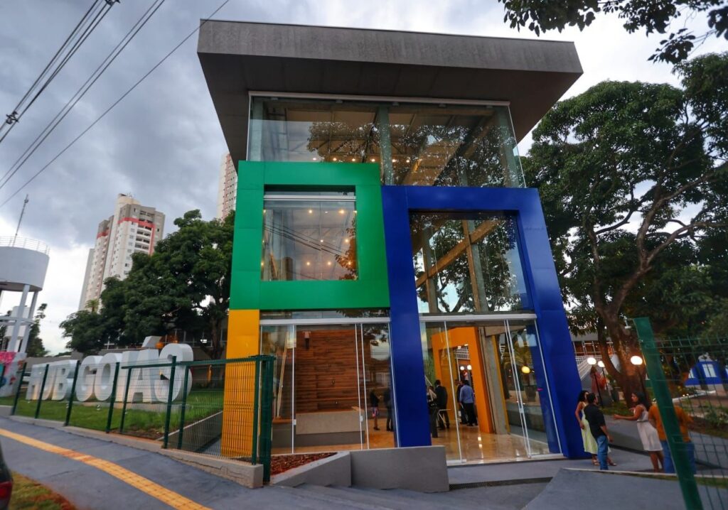 Goiás sedia fórum nacional sobre aplicação responsável de inteligência artificial no setor público