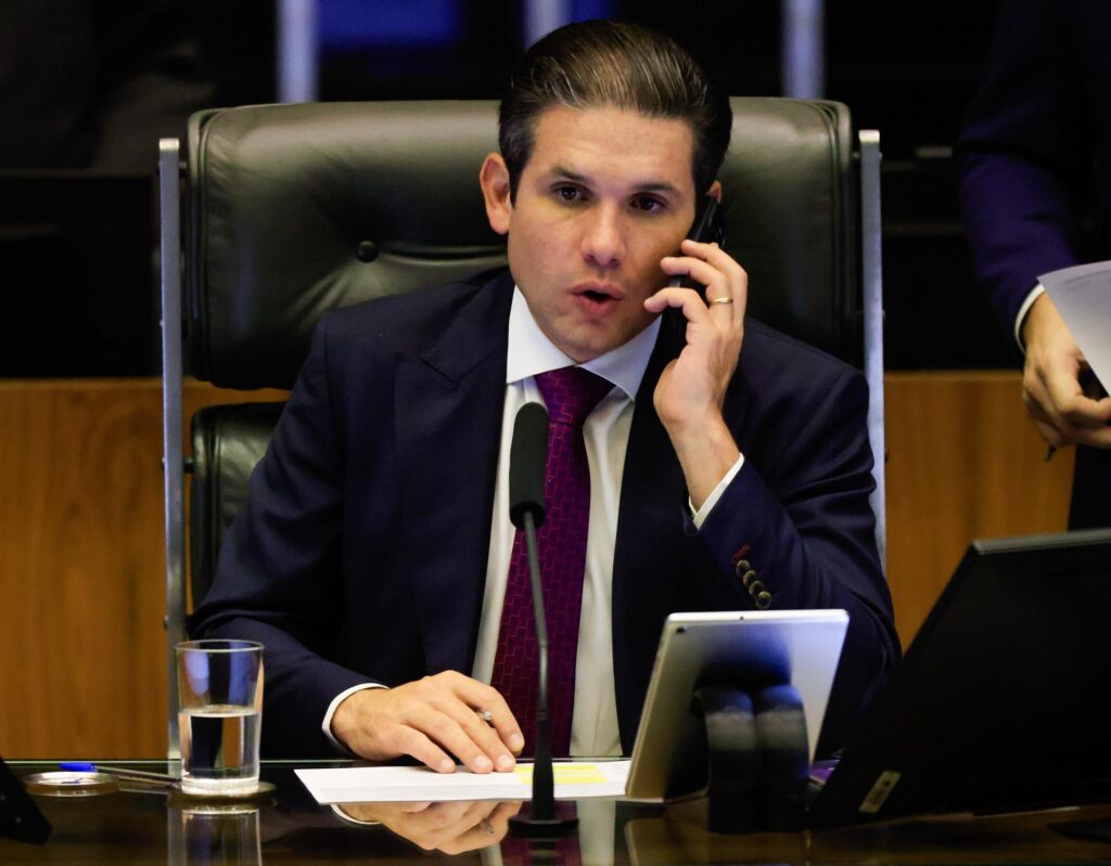 Hugo Motta retribui gesto do presidente e diz que apoiará candidatura de Lula à reeleição
