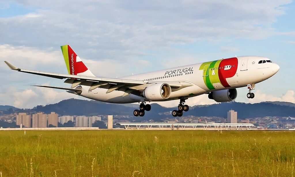 Avião que saía de Lisboa com destino a Curitiba retorna após emergência no ar